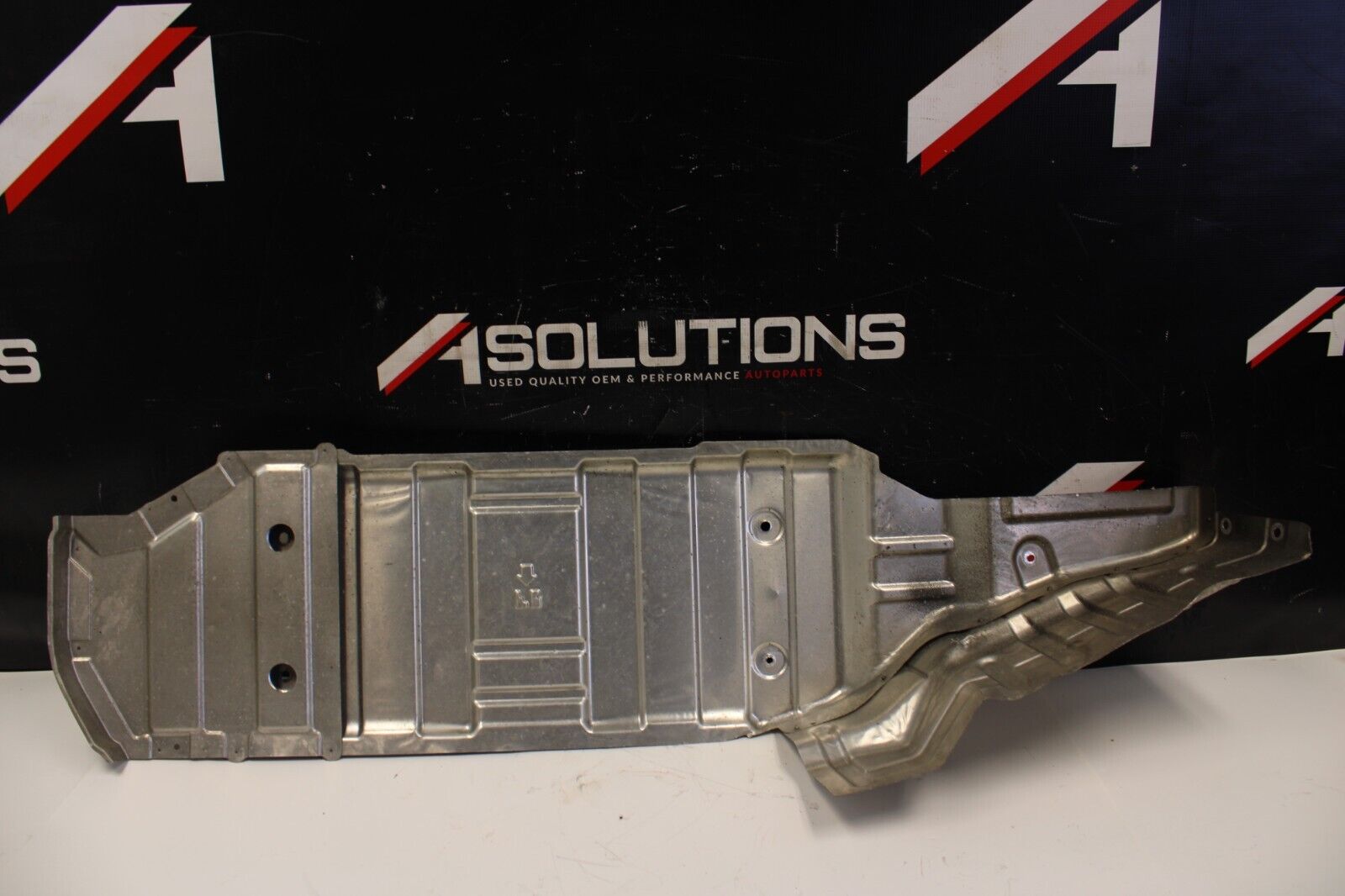 2014 NISSAN R35 GTR DBA REAR FLOOR PAN EXHAUST HEAT SHIELD OEM 74761-JF00A
