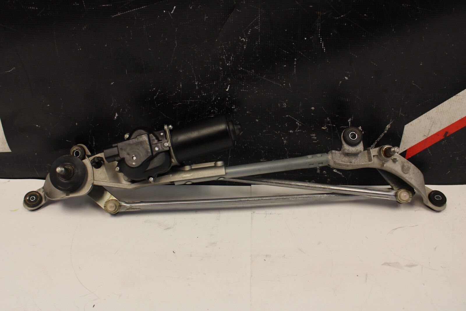 2013 NISSAN R35 GTR CBA WINDSHIELD WIPER MOTOR LINKAGE ASSEMBLY OEM GT-R