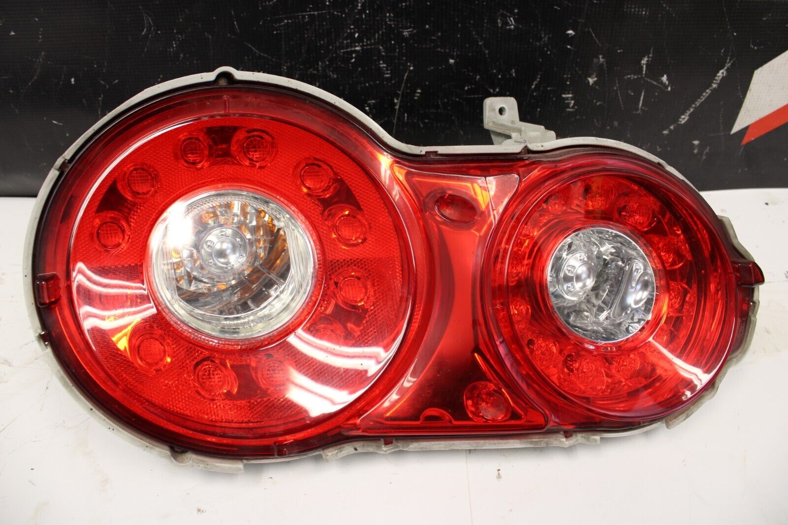 2009 NISSAN GT-R R35 GTR 3.8L VR38 OEM LH DRIVER REAR TAIL BRAKE LIGHT ASSY
