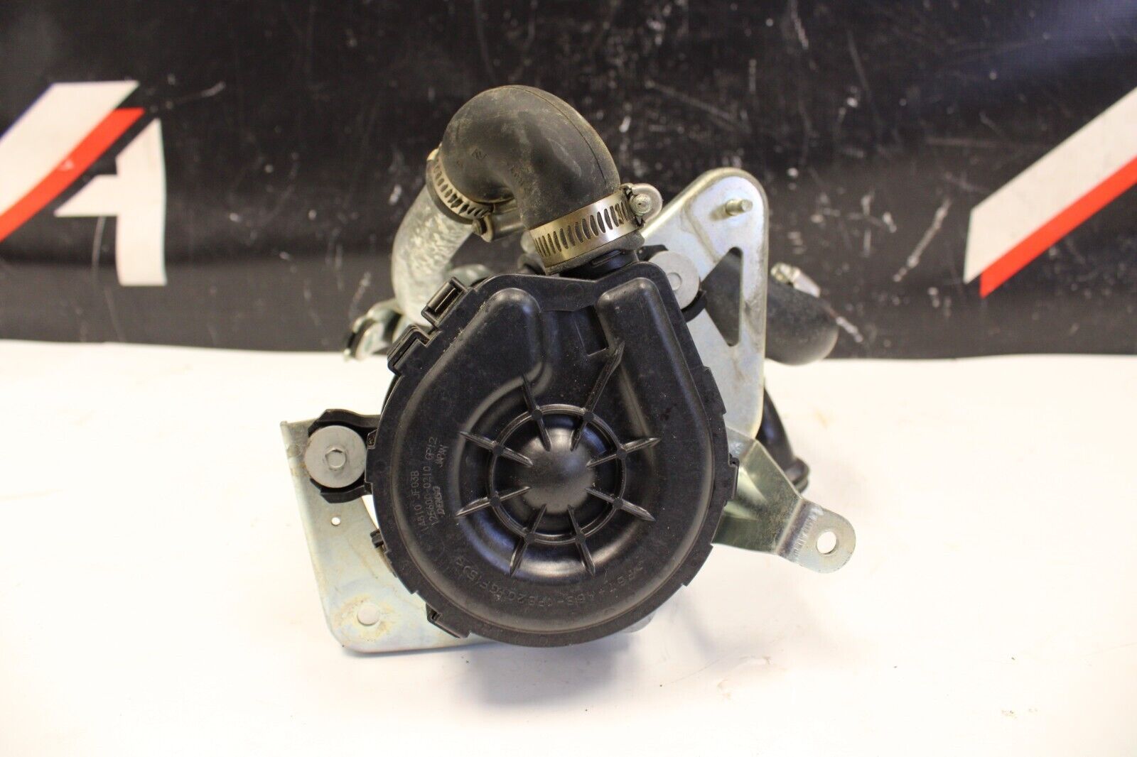 09-15 Nissan GTR R35 VR38 AWD Secondary Air Injection Smog Pump 14810JF03B OEM