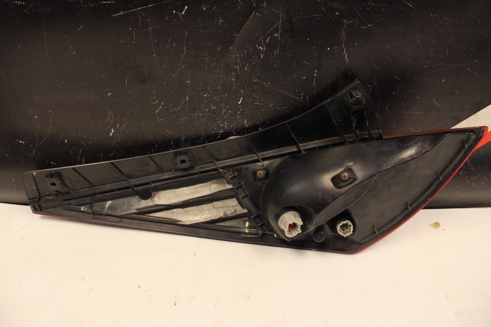 2003-2005 Nissan 350z Tail Light Assembly Set Pair LH + RH