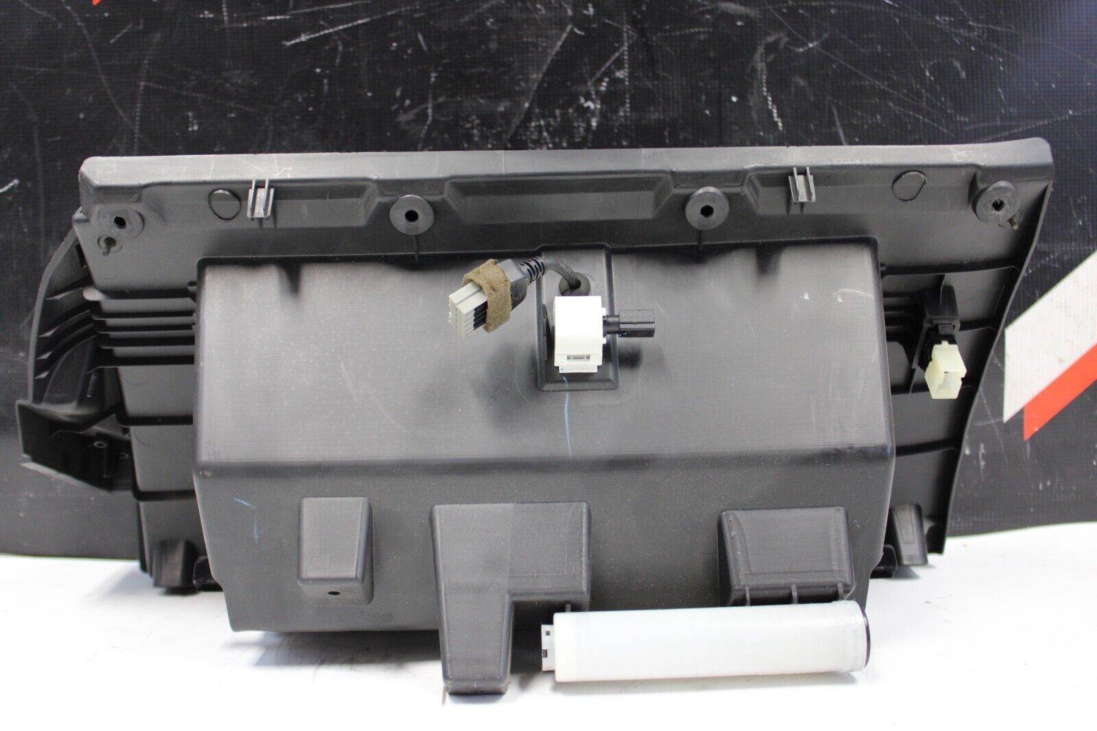2009 NISSAN GT-R R35 PREMIUM VR38 3.8L OEM RH DASHBOARD GLOVE BOX ASSEMBLY