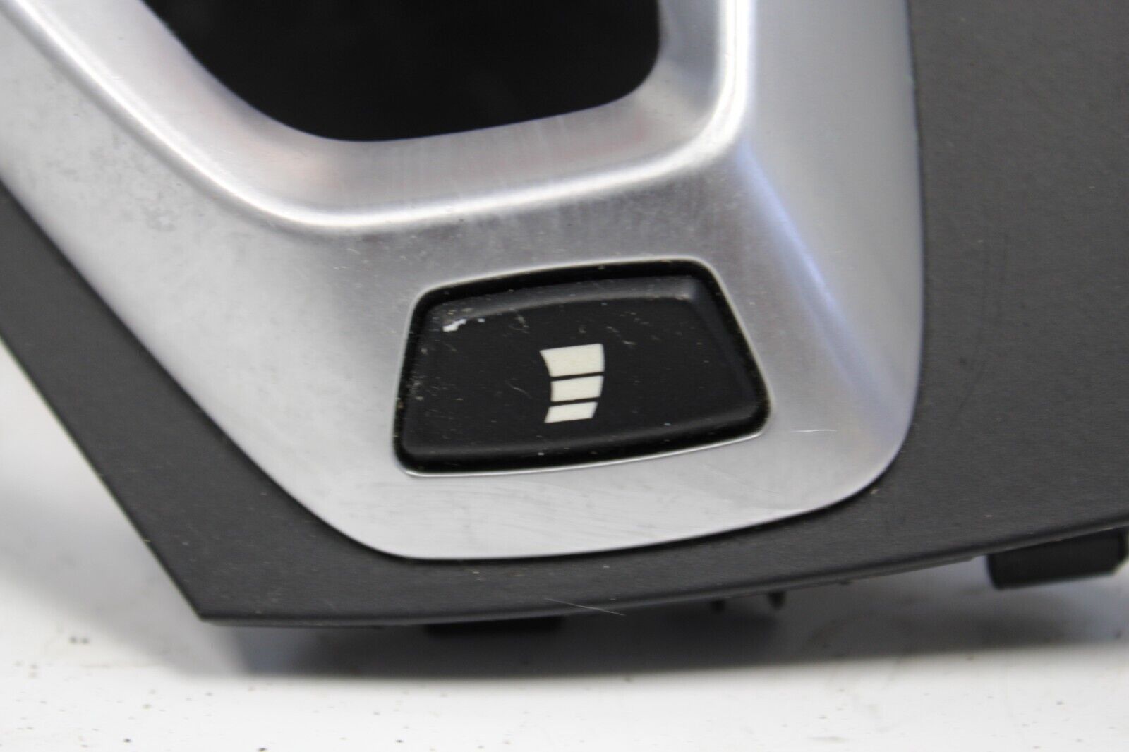 2015-2018 BMW M3 F80 CENTER CONSOLE SHIFTER TRIM BEZEL 51-16-8-058-547 OEM