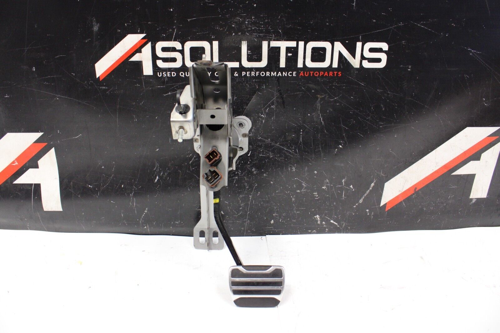 OEM NISSAN GTR R35 AWD OEM BRAKE PEDAL ASSEMBLY VR38 2014