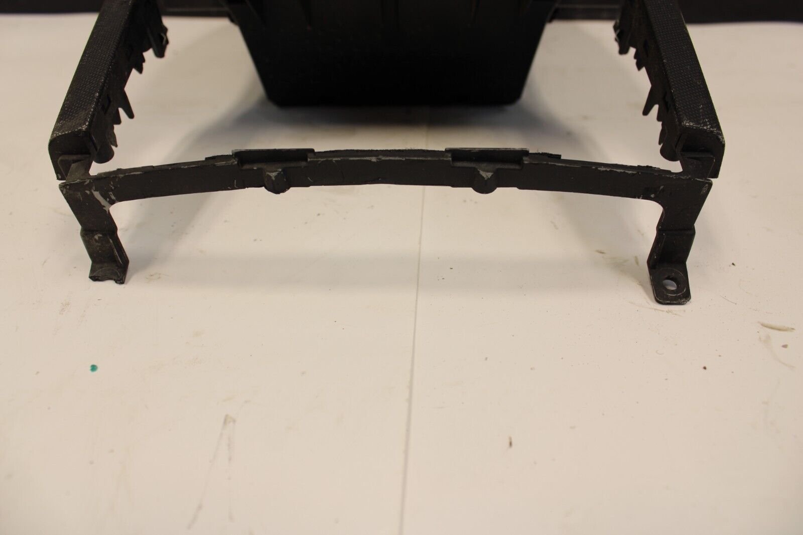 2008 Nissan 350z Z33 Center Dash Waterfall Radio Stereo Trim Bezel OEM
