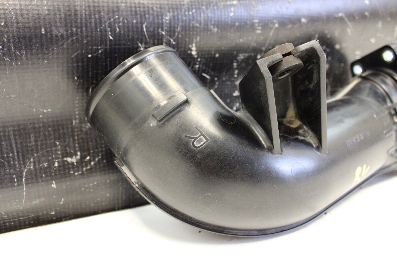 2013 NISSAN R35 GTR GT-R RH PASSENGER TURBO INTERCOOLER PIPE