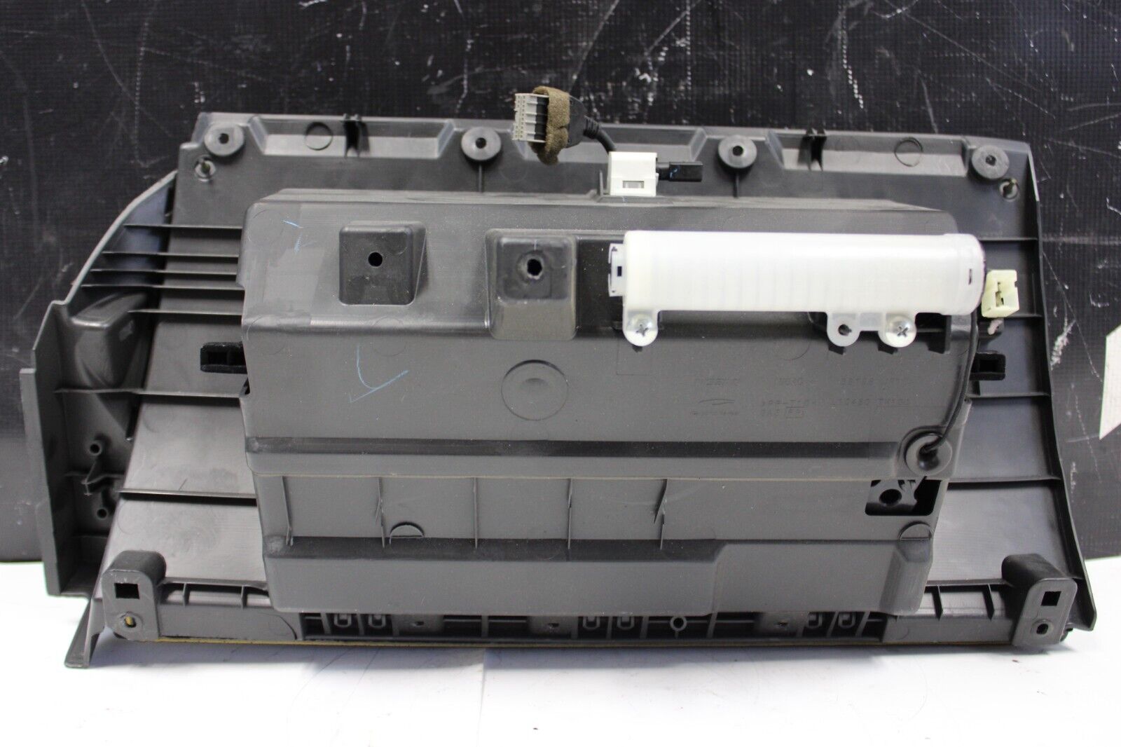 2009 NISSAN GT-R R35 PREMIUM VR38 3.8L OEM RH DASHBOARD GLOVE BOX ASSEMBLY