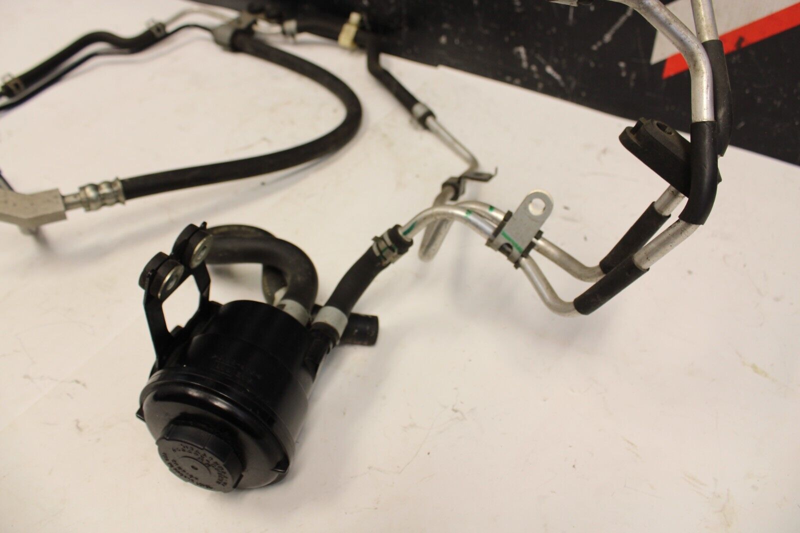 2009-2016 NISSAN GT-R R35 GTR 3.8L VR38 OEM POWER RESERVOIR W/ Lines