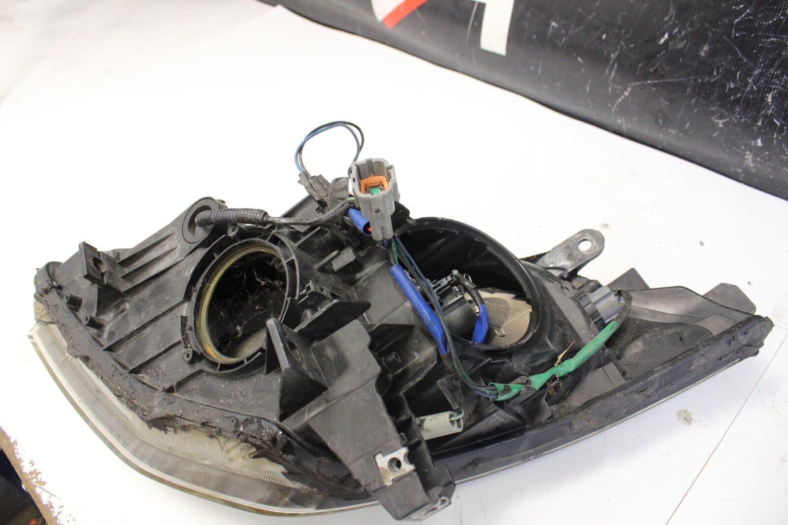 2006-2008 NISSAN 350Z XENON HEADLIGHT RIGHT SIDE RH OEM