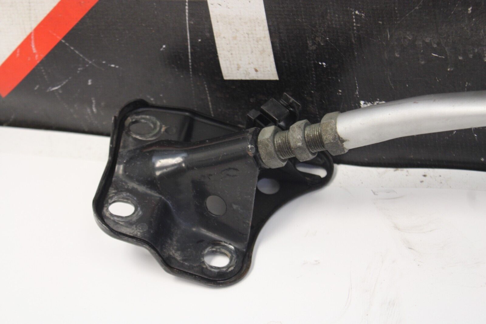 2003-2006 Nissan 350Z Coupe Front Upper Strut Tower Bar Brace OEM