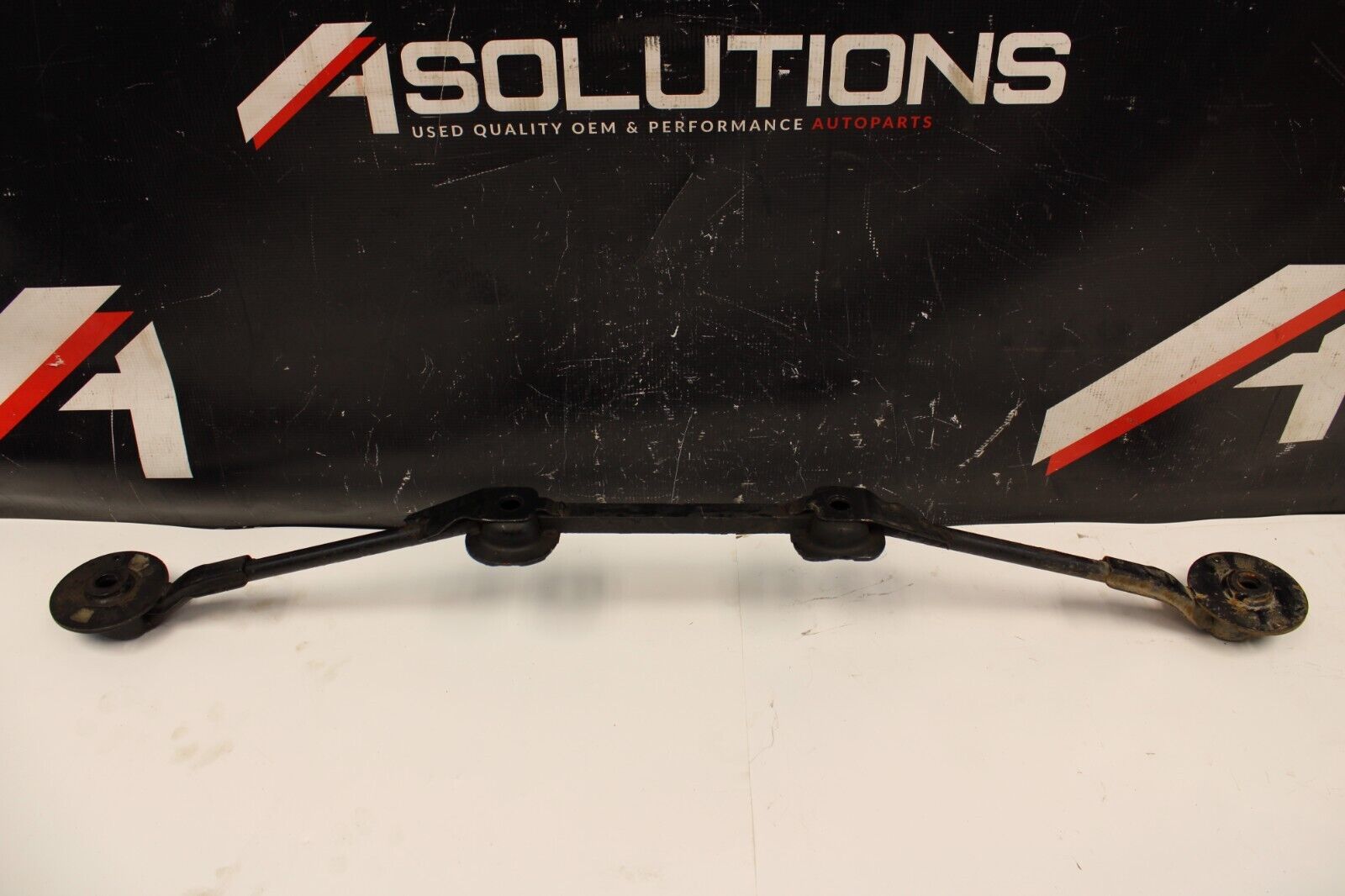 2003-2008 Nissan 350z Z33 Rear Suspension Subframe Bar Brace Crossmember OEM