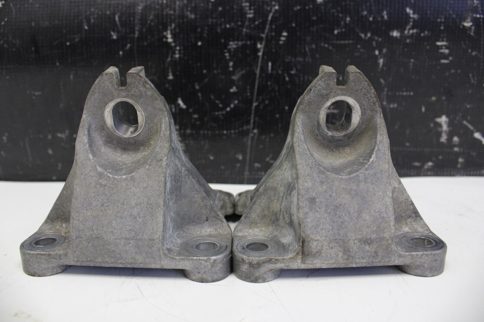 09-15 NISSAN GT-R GTR R35 VR38 ENGINE MOTOR MOUNTS BRACKET SET OEM