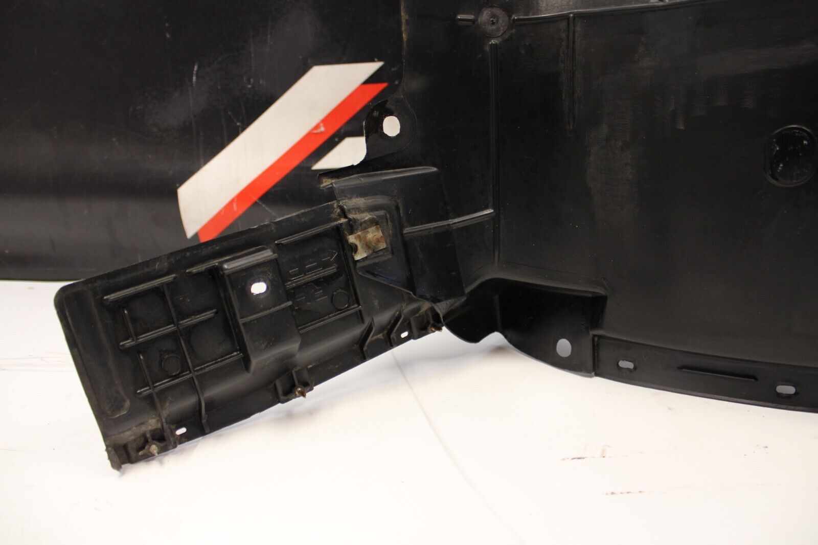 09-21 Nissan GTR GT-R R35 Passenger Right Front Fender Rear Liner (back part)