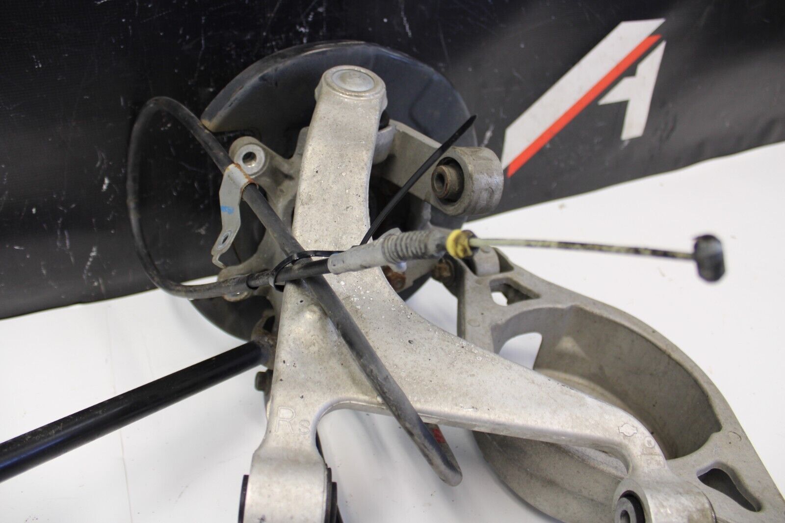 2003-2008 Nissan 350Z Right Rear Suspension Spindle Knuckle Control Trailing Arm