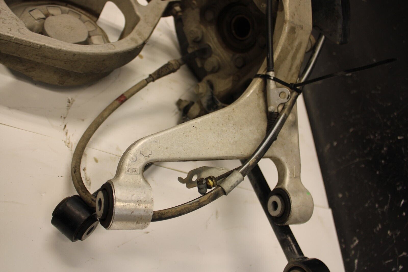 2003-2008 Nissan 350Z Left Rear Suspension Spindle Knuckle Control Trailing Arm