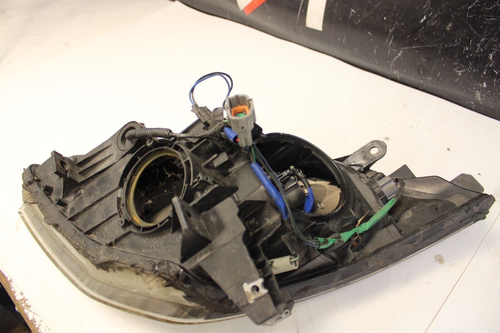 2006-2008 NISSAN 350Z XENON HEADLIGHT RIGHT SIDE RH OEM
