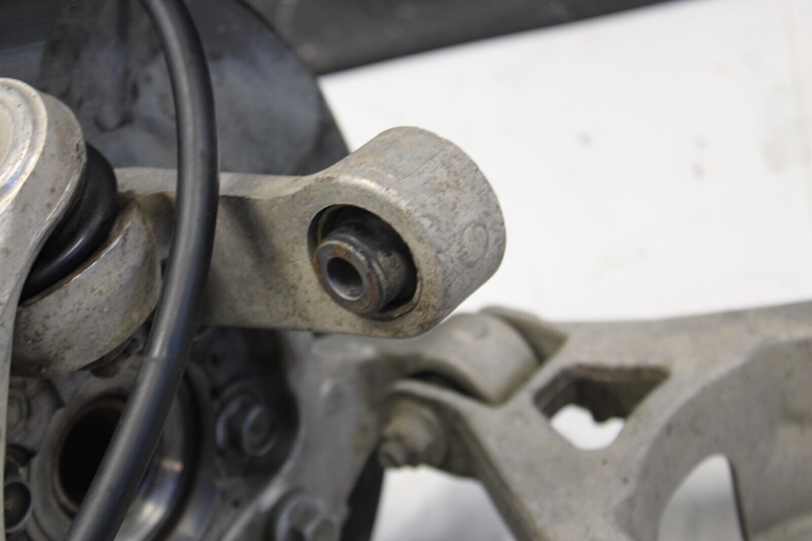 2003-2008 Nissan 350Z Right Rear Suspension Spindle Knuckle Control Trailing Arm