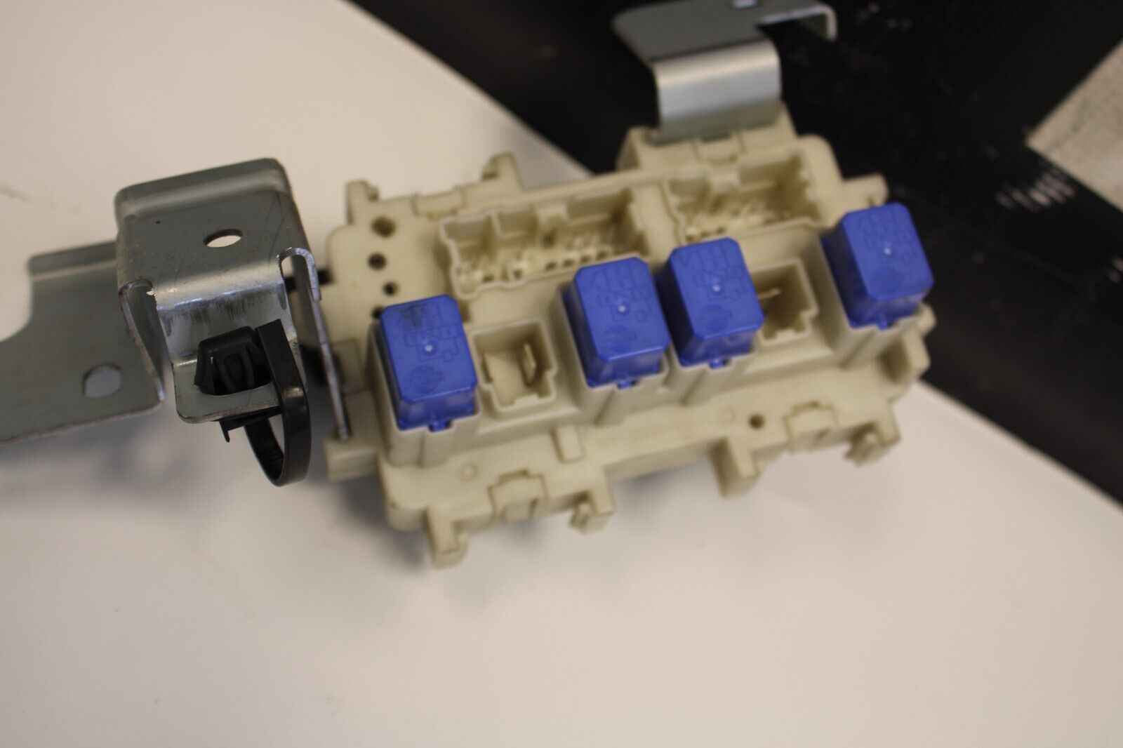 2013 Nissan GT-R GTR R35 IPDM Interior Fuse Junction Box Block Assembly OEM