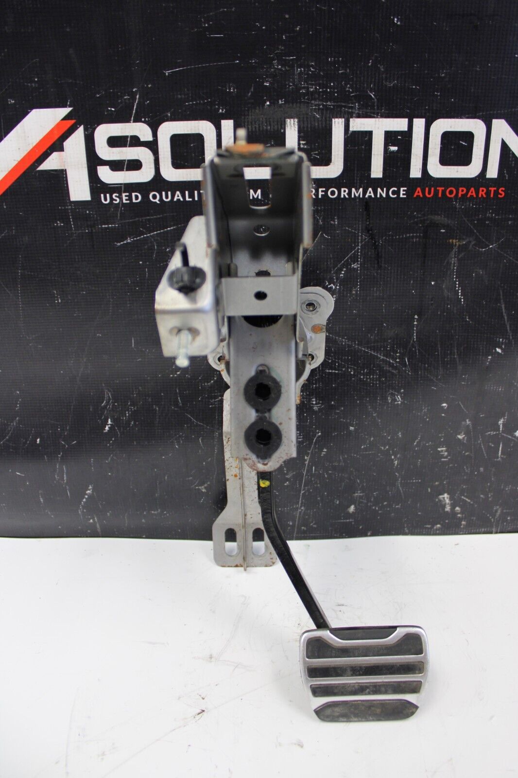 OEM NISSAN GTR R35 AWD OEM BRAKE PEDAL ASSEMBLY VR38 2013 GT-R