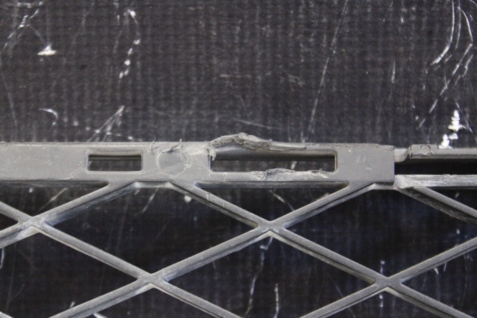 2013 NISSAN GT-R R35 GTR VR38 3.8L OEM FRONT BUMPER GRILLE LOWER Grill