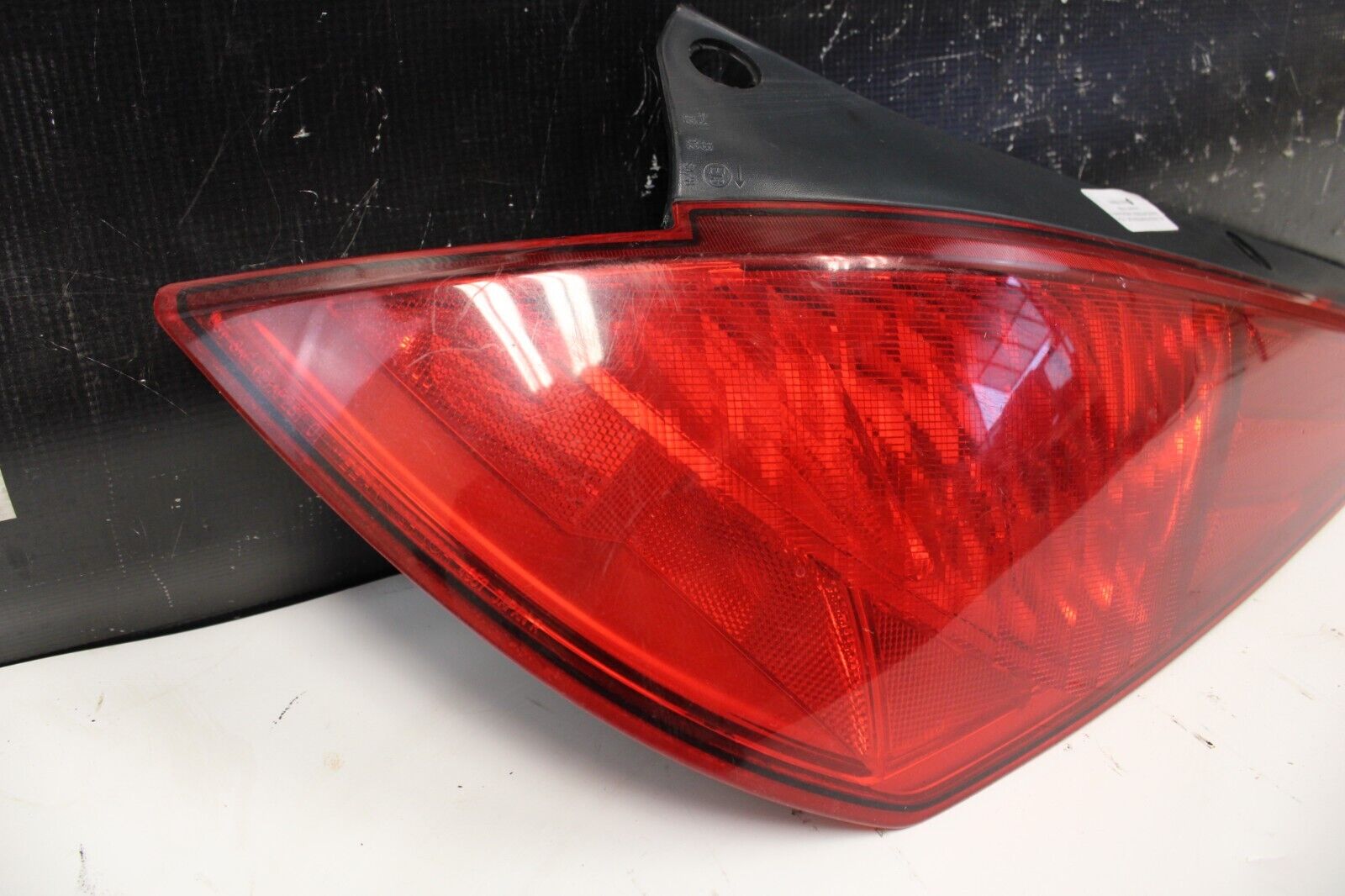 2003-2005 Nissan 350z Tail Light Assembly Set Pair LH + RH