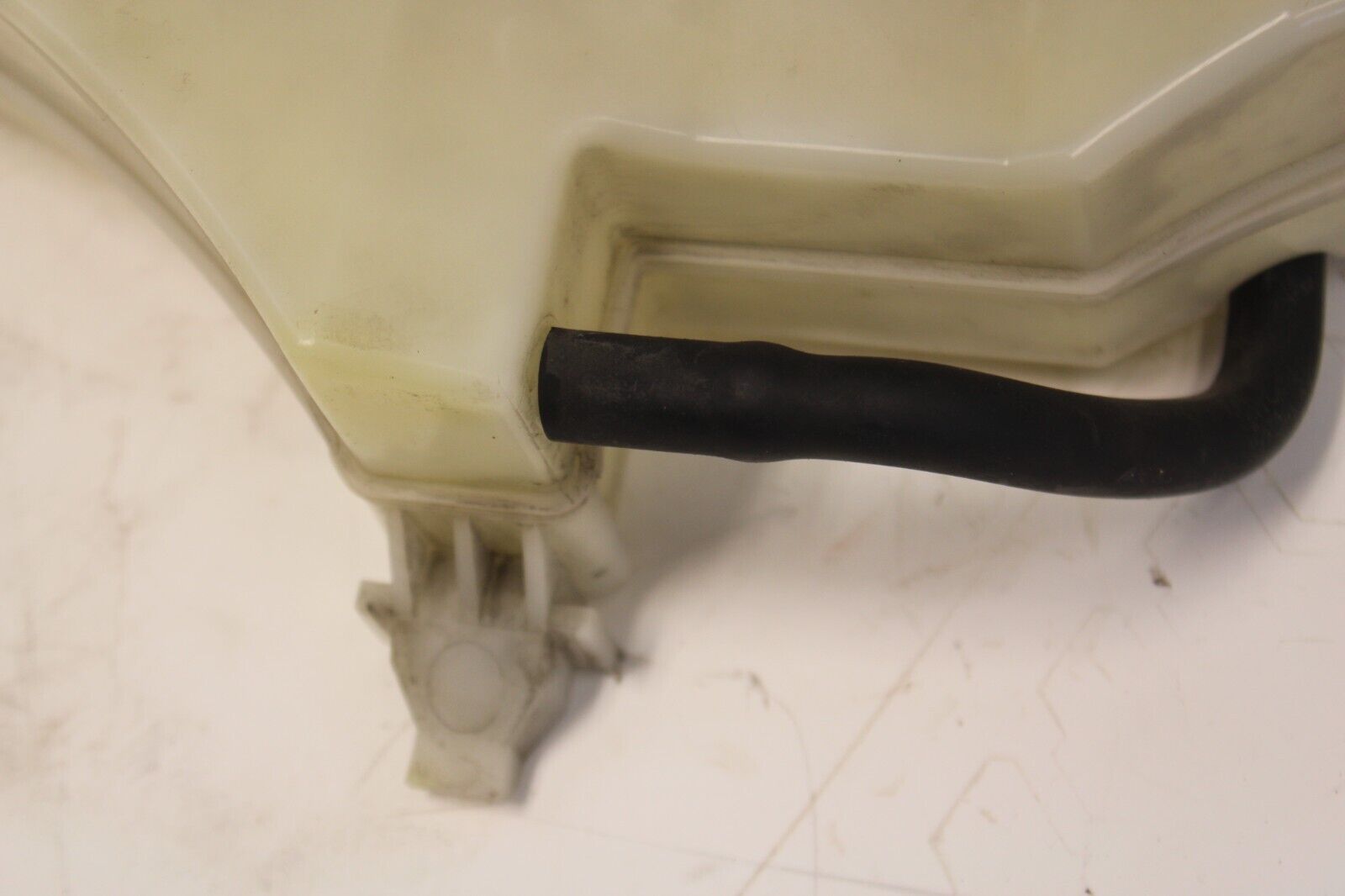 2007-2008 Nissan 350Z Radiator Coolant Bottle Reservoir Tank OEM 21710-JK90B