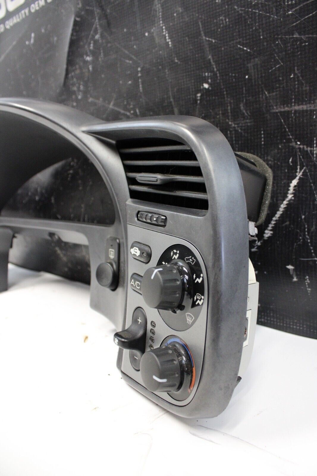 2003 03 HONDA S2000 AP1 F20C 2.0L OEM INSTRUMENT CLUSTER BEZEL