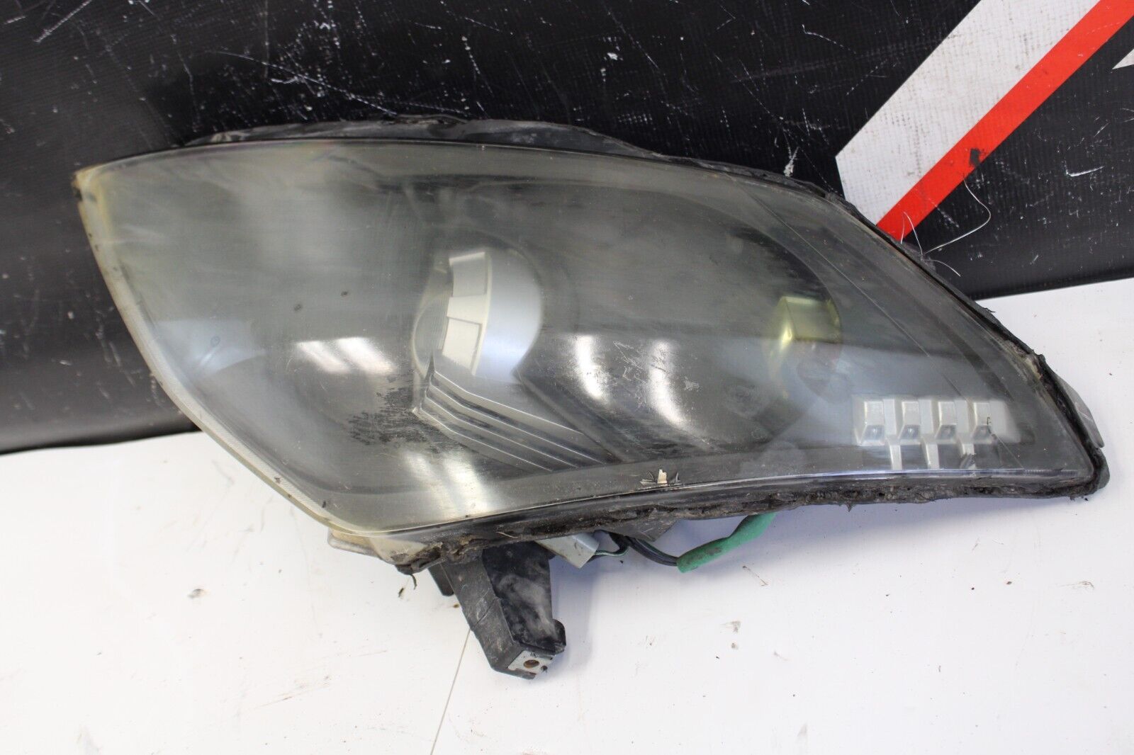 2006-2008 NISSAN 350Z XENON HEADLIGHT LEFT SIDE LH OEM