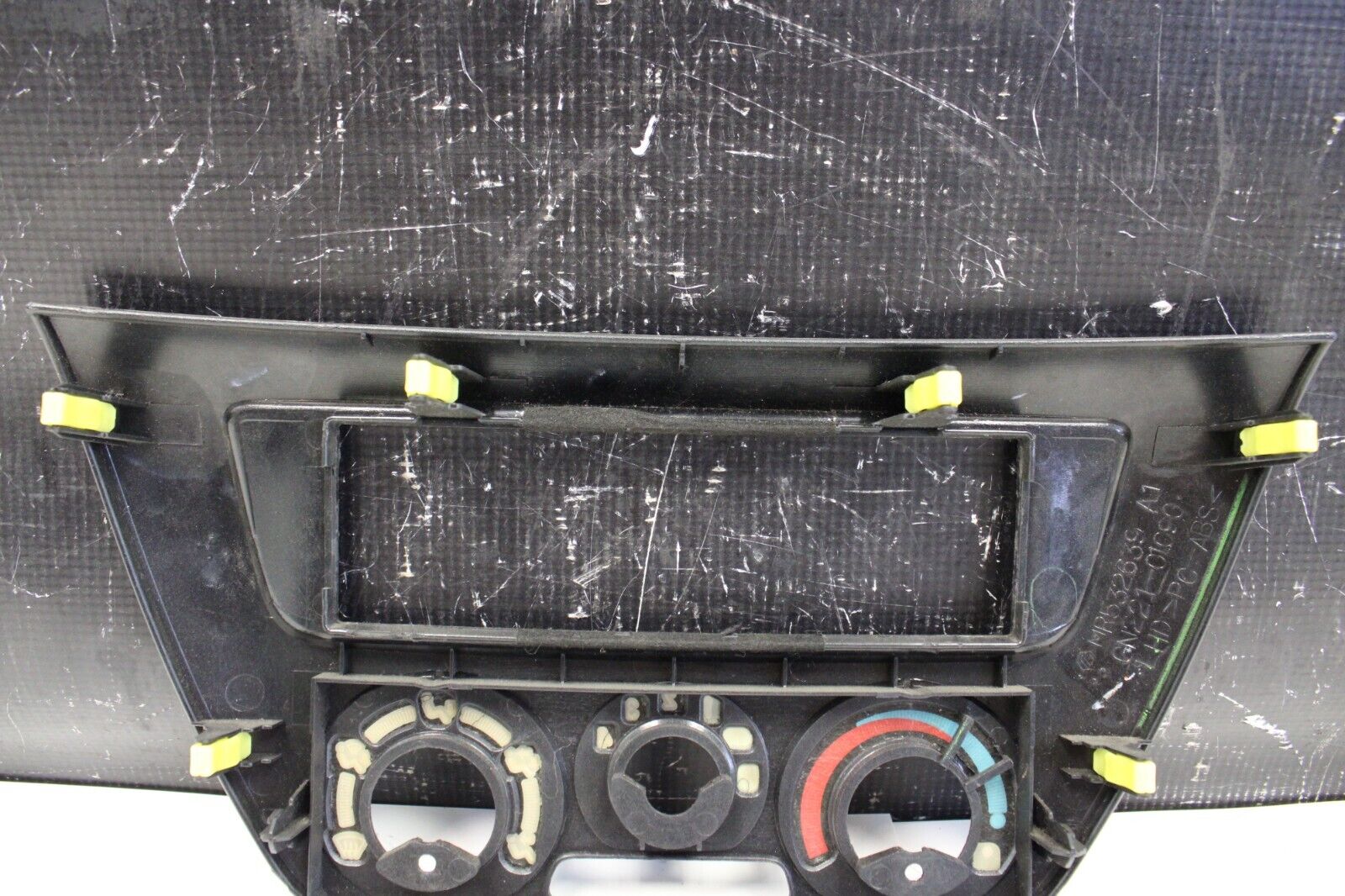 03-06 MITSUBISHI EVOLUTION EVO 8 9 RADIO A/C HEATER CLIMATE CONTROL BEZEL TRIM