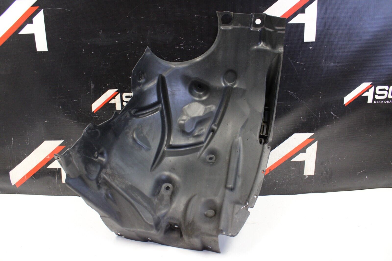 2016-2018 BMW M3 F80 Sedan Front Left Rearward Fender Liner Wheel OEM