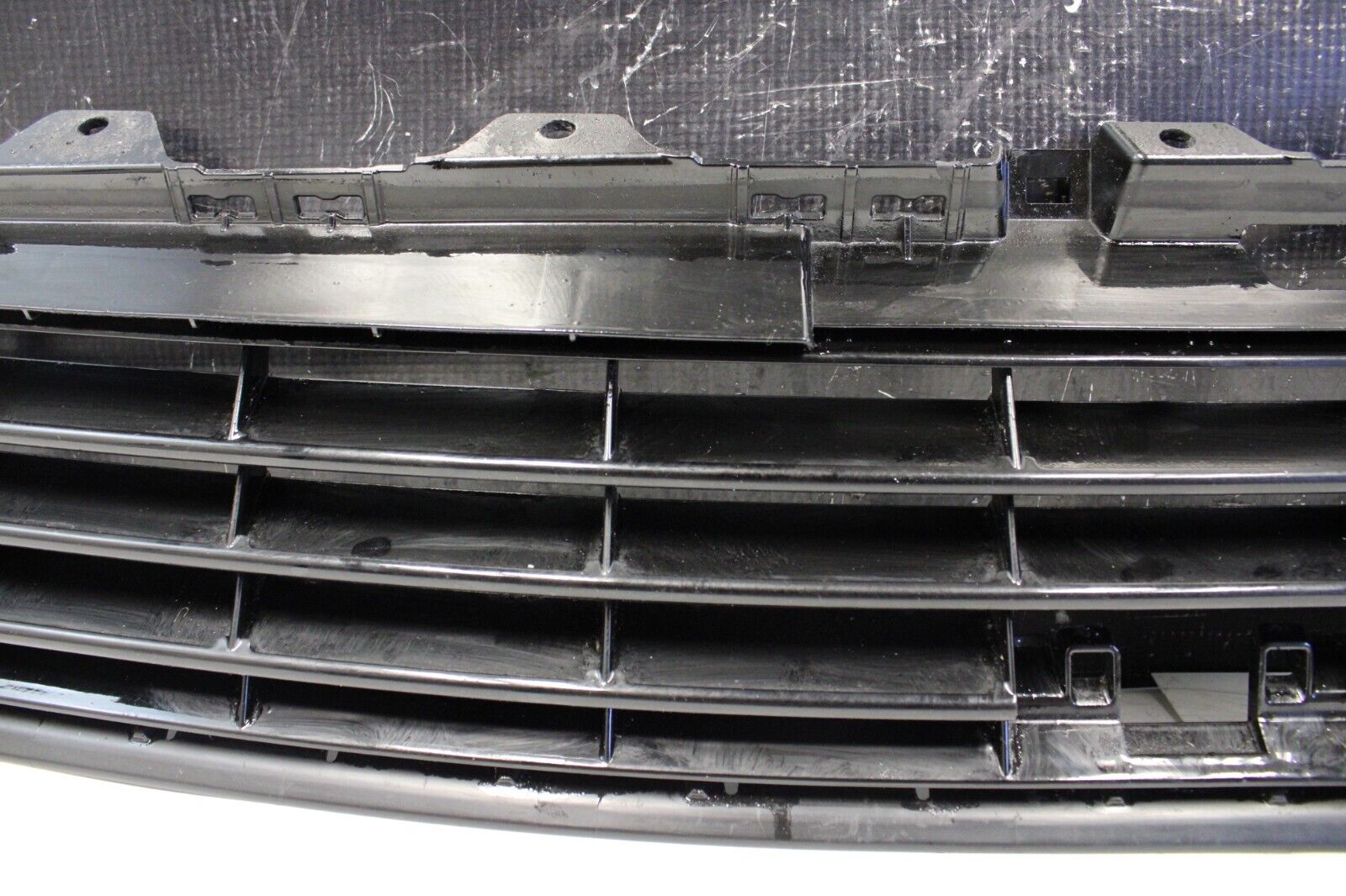 2013 NISSAN GT-R R35 GTR 3.8L VR38 OEM REAR BUMPER GRILL ASSY LOWER