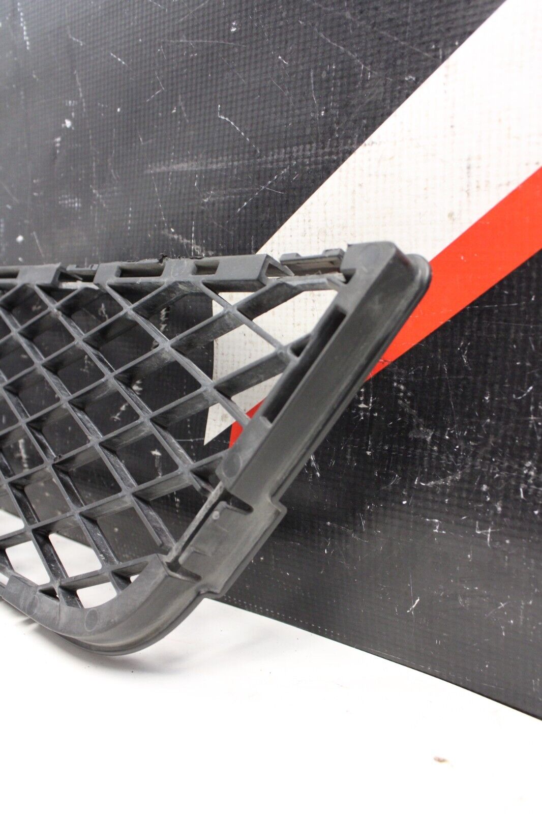 2013 NISSAN GT-R R35 GTR VR38 3.8L OEM FRONT BUMPER GRILLE LOWER Grill