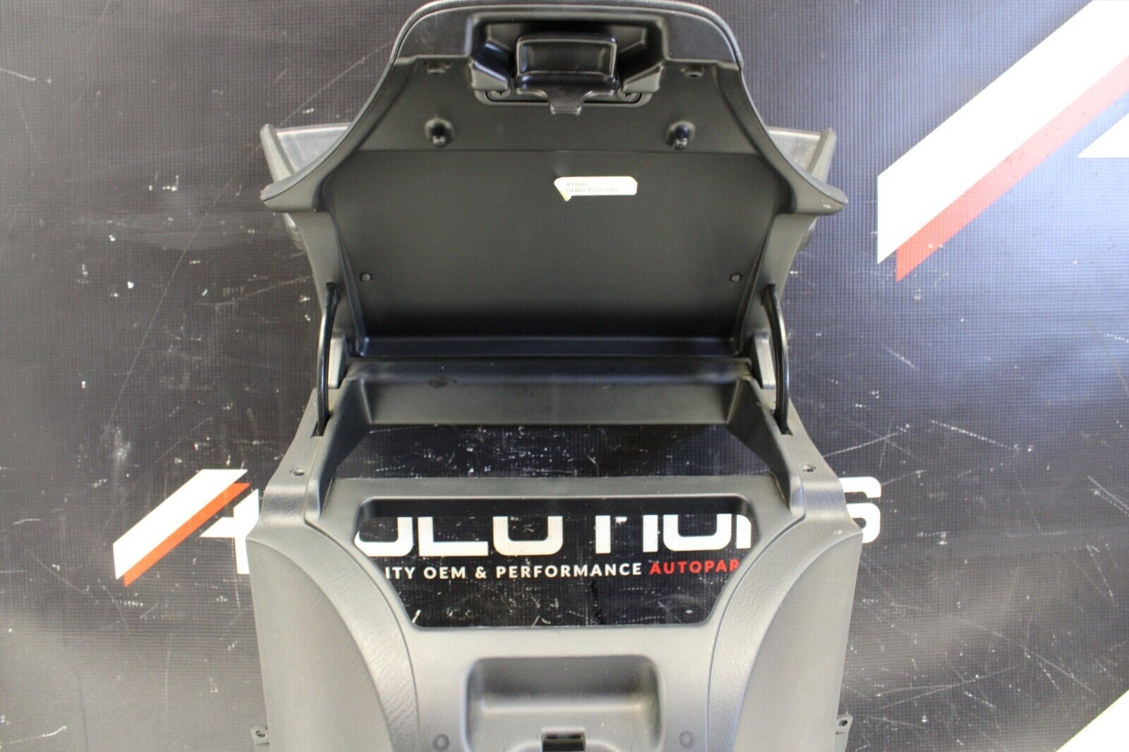 2000-2005 HONDA S2000 AP1 AP2 OEM BLACK CENTER CONSOLE GLOVE BOX W/ WIND SCREEN