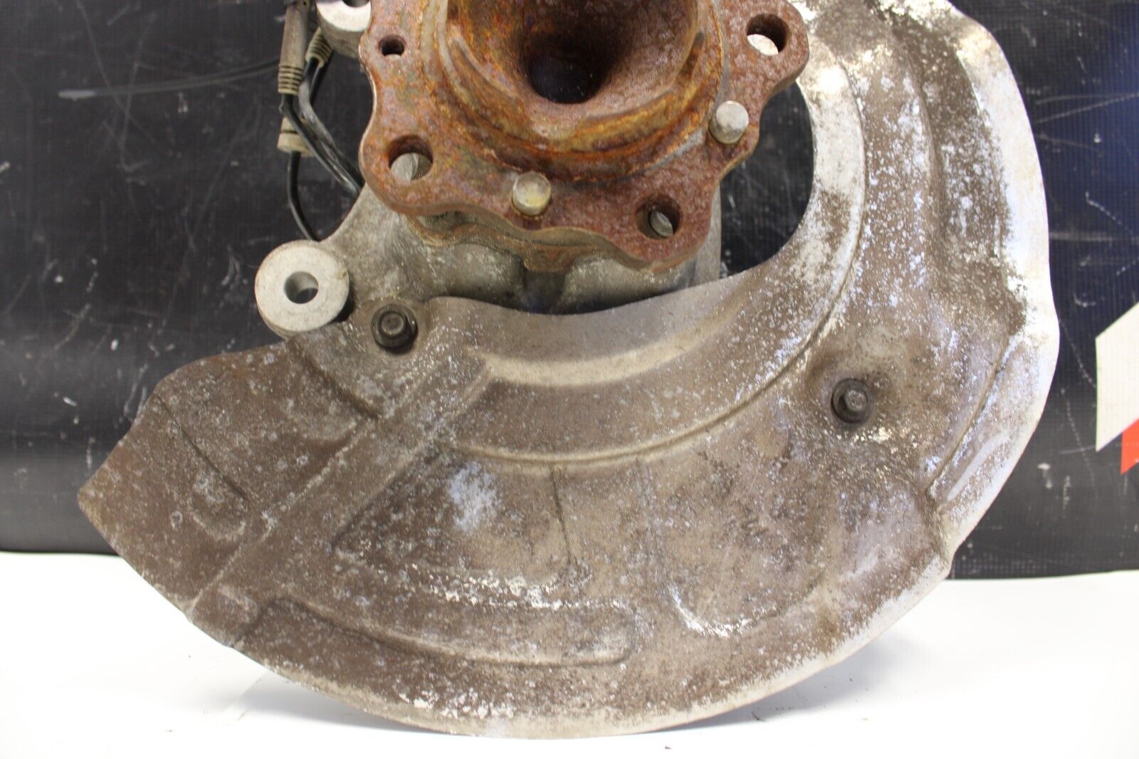 2015-2019 BMW M3 F80 PASSENGER RIGHT FRONT WHEEL SPINDLE KNUCKLE HUB BEARING OEM