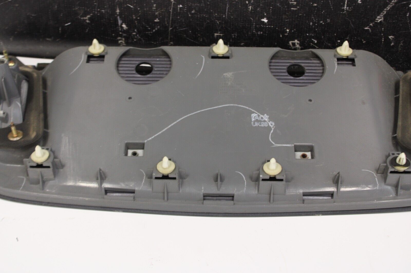 2007-2008 ACURA TL TYPE-S FLOOR Tail Gate Lid Backup Light License Panel Garnish