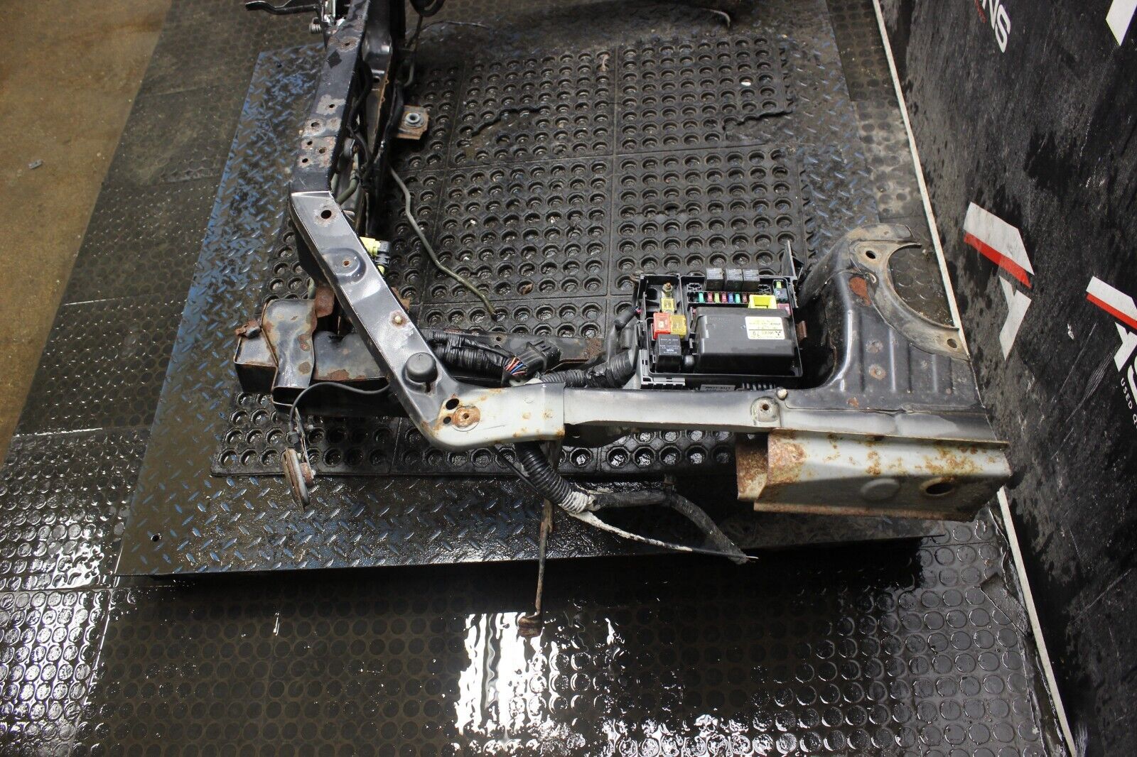 2003-2006 MITSUBISHI EVOLUTION EVO 8 9 FRONT FRAME RAILS CORE SUPPORT