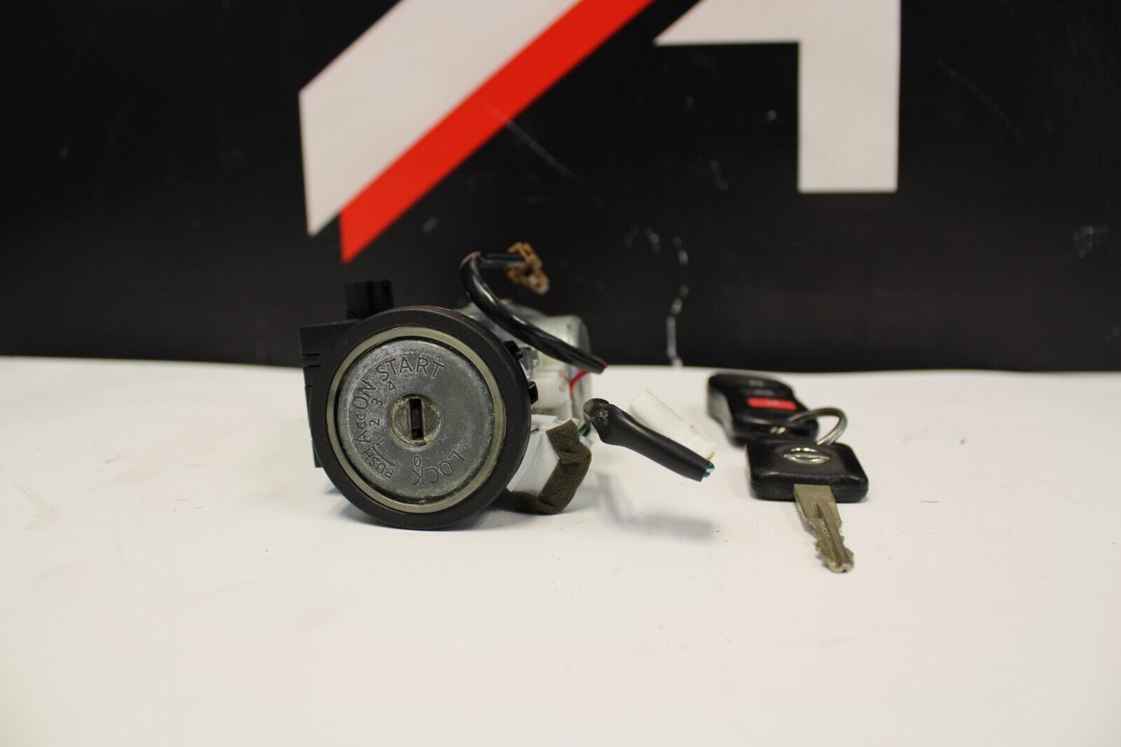 2006 Nissan 350Z CONVERTIBLE ECU ECM IGNITION SWITCH IMMOBILIZER BCM RWD M/T U1