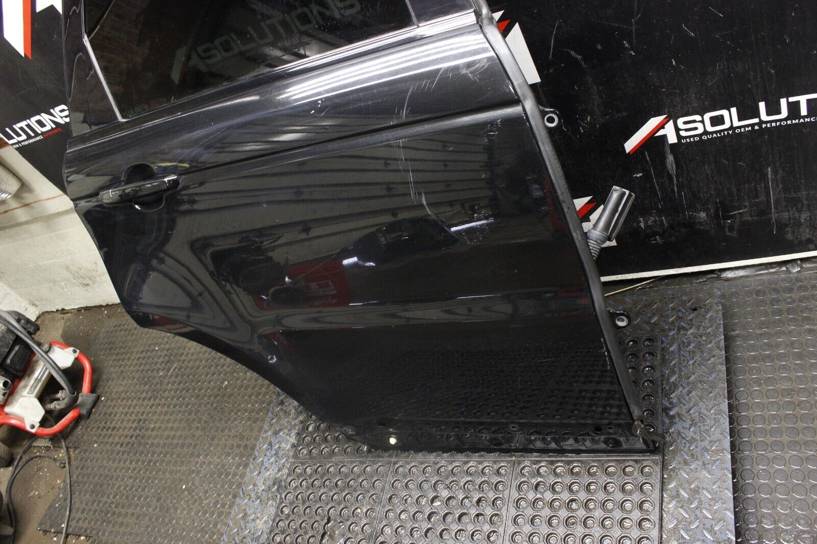 2014-2016 LAND RANGE ROVER Rear Right Passenger Door