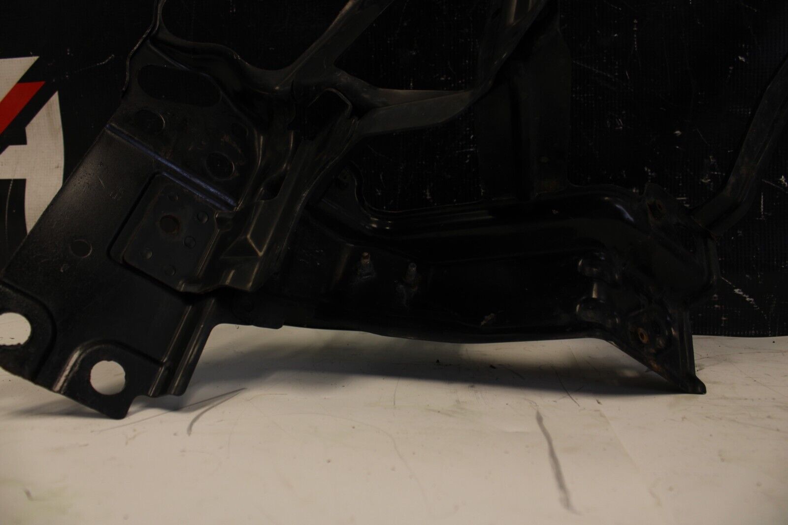2007-2008 Nissan Z33 350Z Passenger Right Front Headlight Bracket Basket OEM