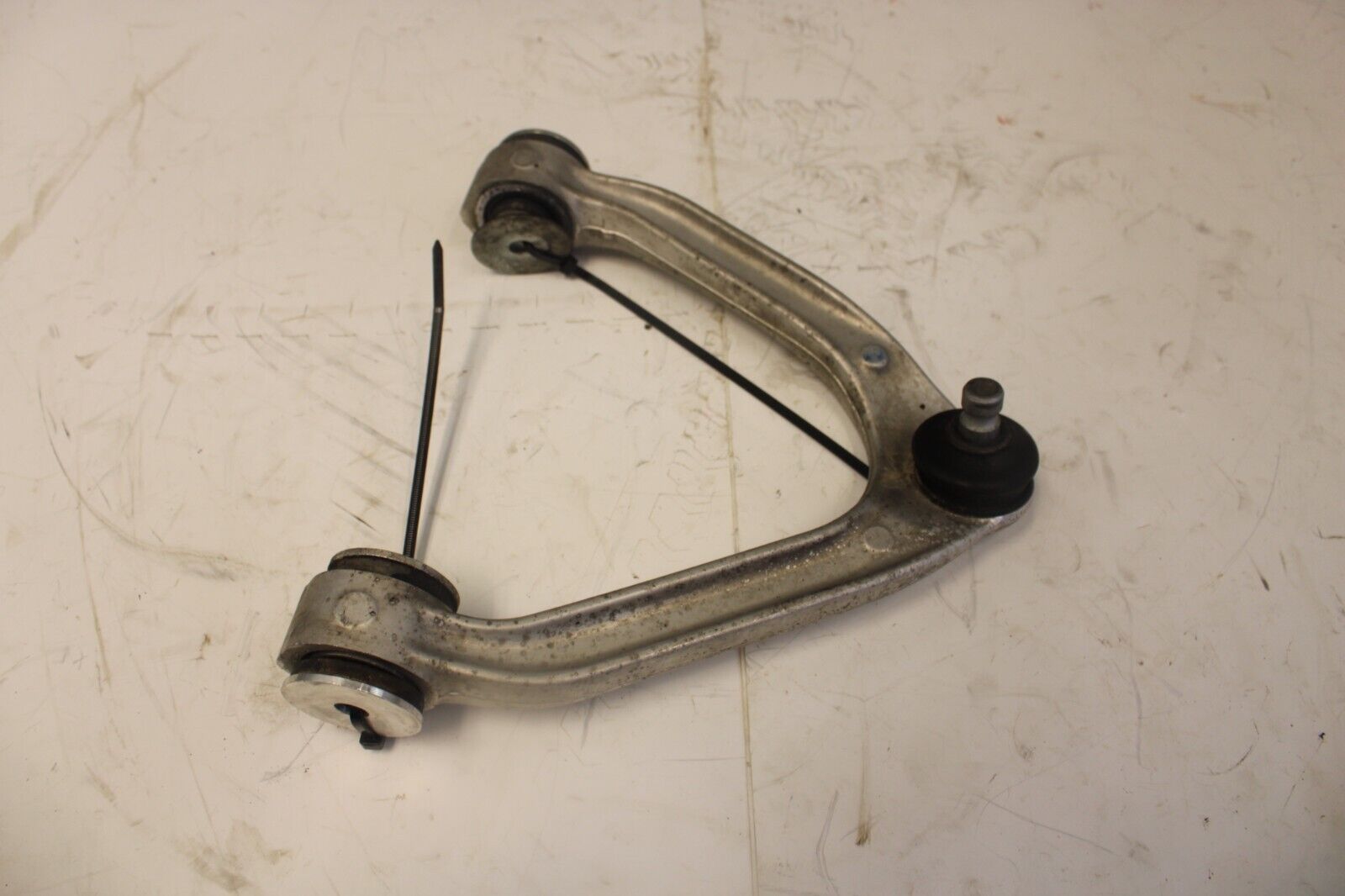 2013 NISSAN GTR R35 UPPER CONTROL ARM FRONT RIGHT PASSENGER OEM