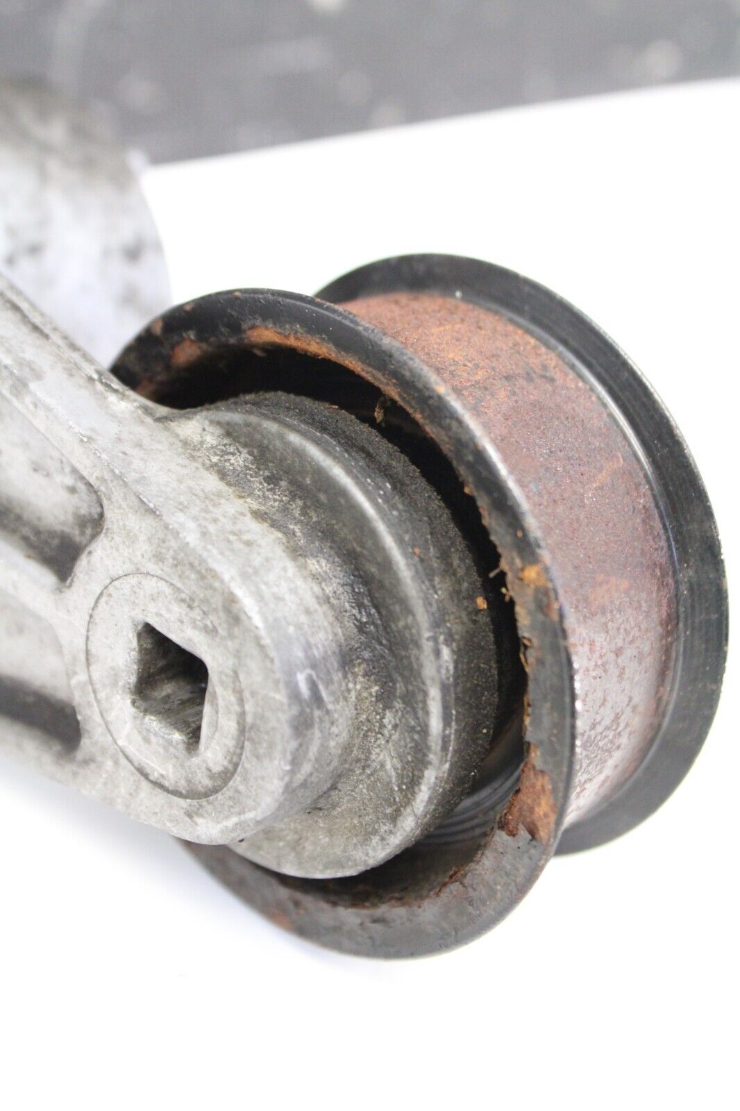 2010 Nissan GT-R R35 VR38DETT Idler Tensioner Pulley GTR OEM