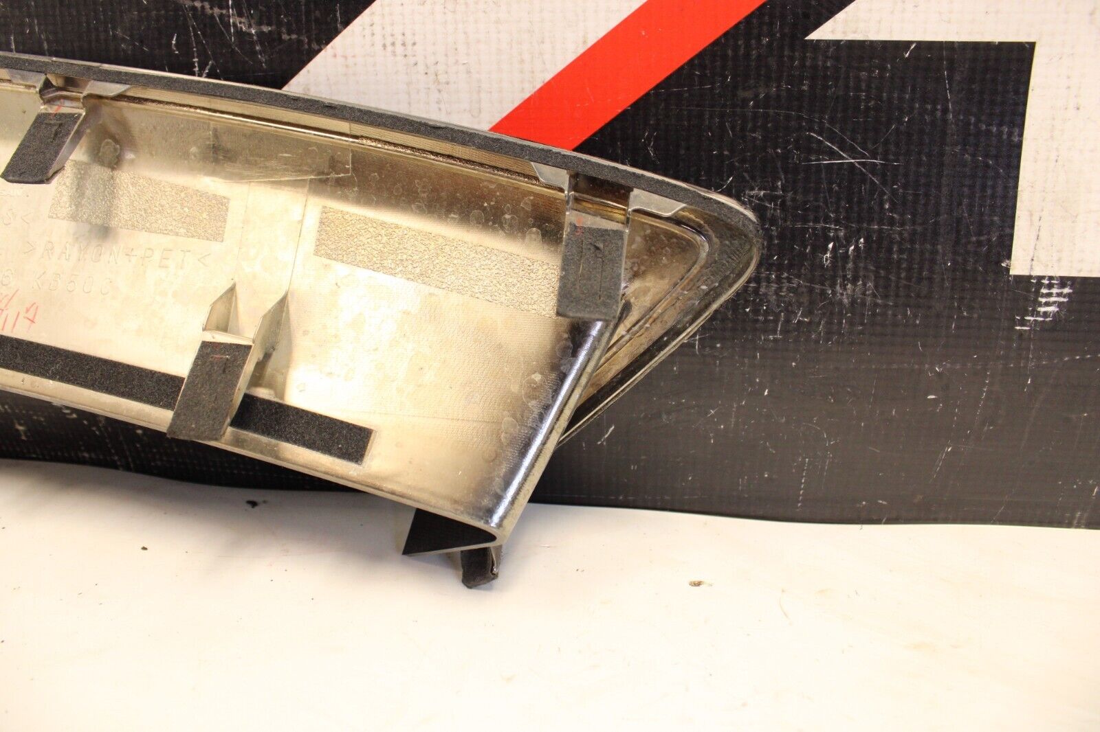 2013 NISSAN GT-R R35 GTR VR38 3.8L OEM FRONT BUMPER Molding Grill Upper
