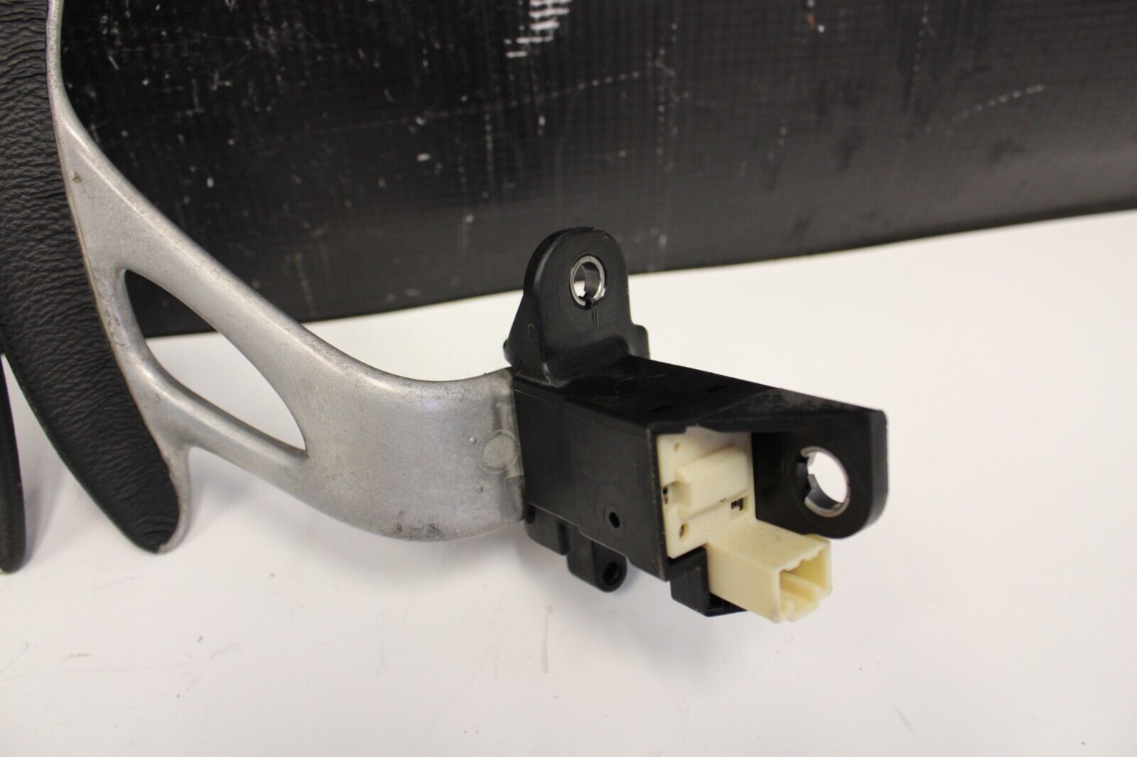 2013 NISSAN GT-R GTR R35 VR38 3.8L OEM STEERING WHEEL PADDLE SHIFTERS