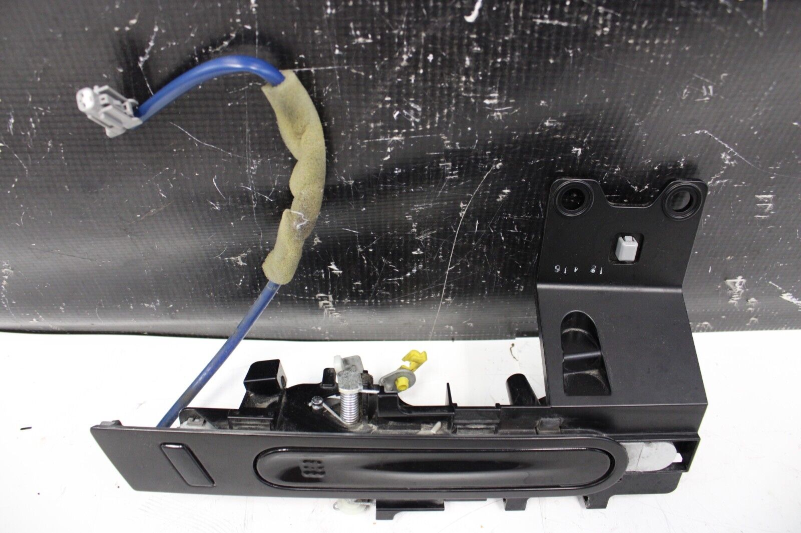 2013 Nissan GTR R35 RH Right Passenger Side Exterior Door Handle W Trim GT-R OEM