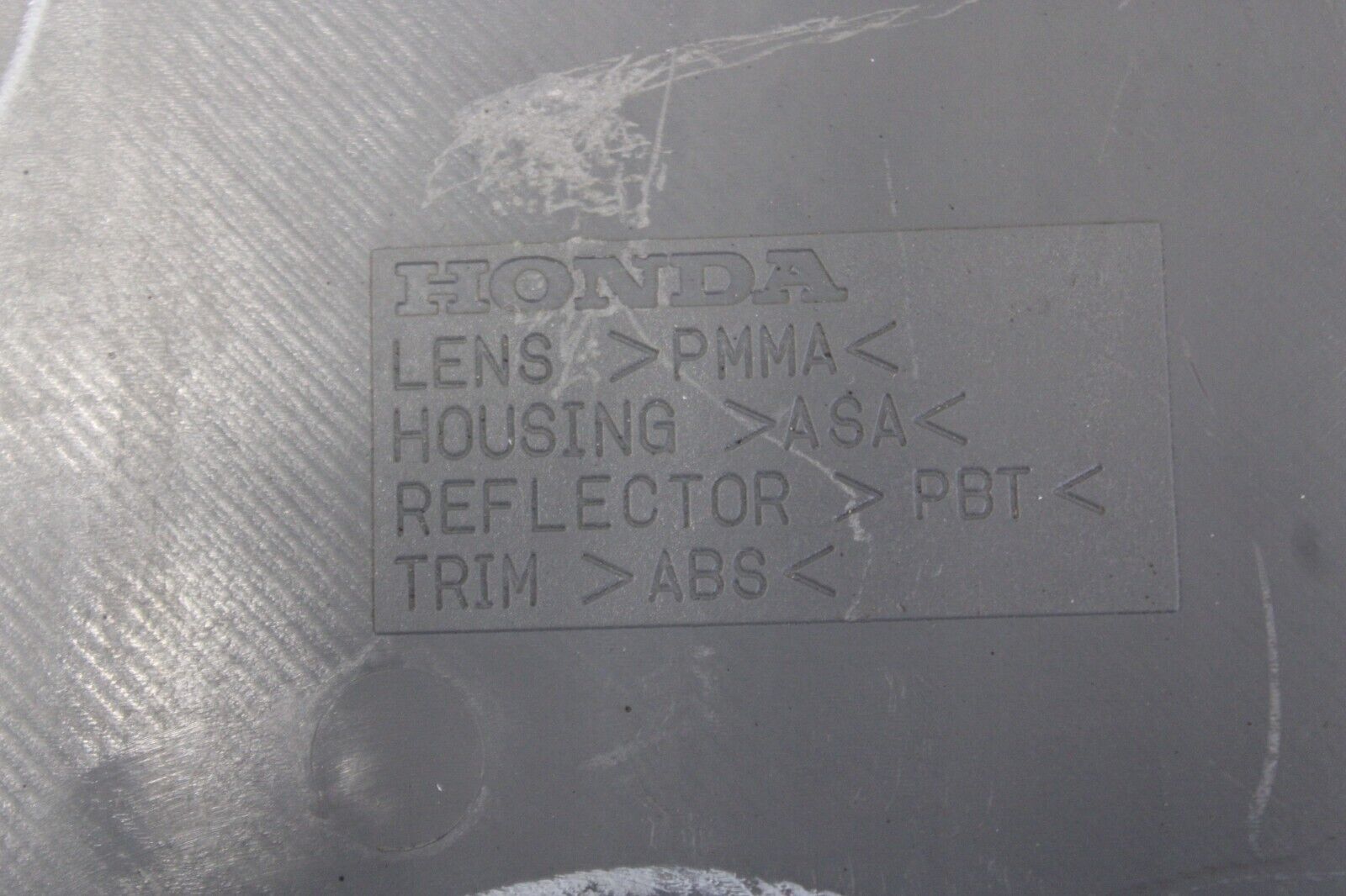 2007-2008 ACURA TL TYPE-S FLOOR Tail Gate Lid Backup Light License Panel Garnish