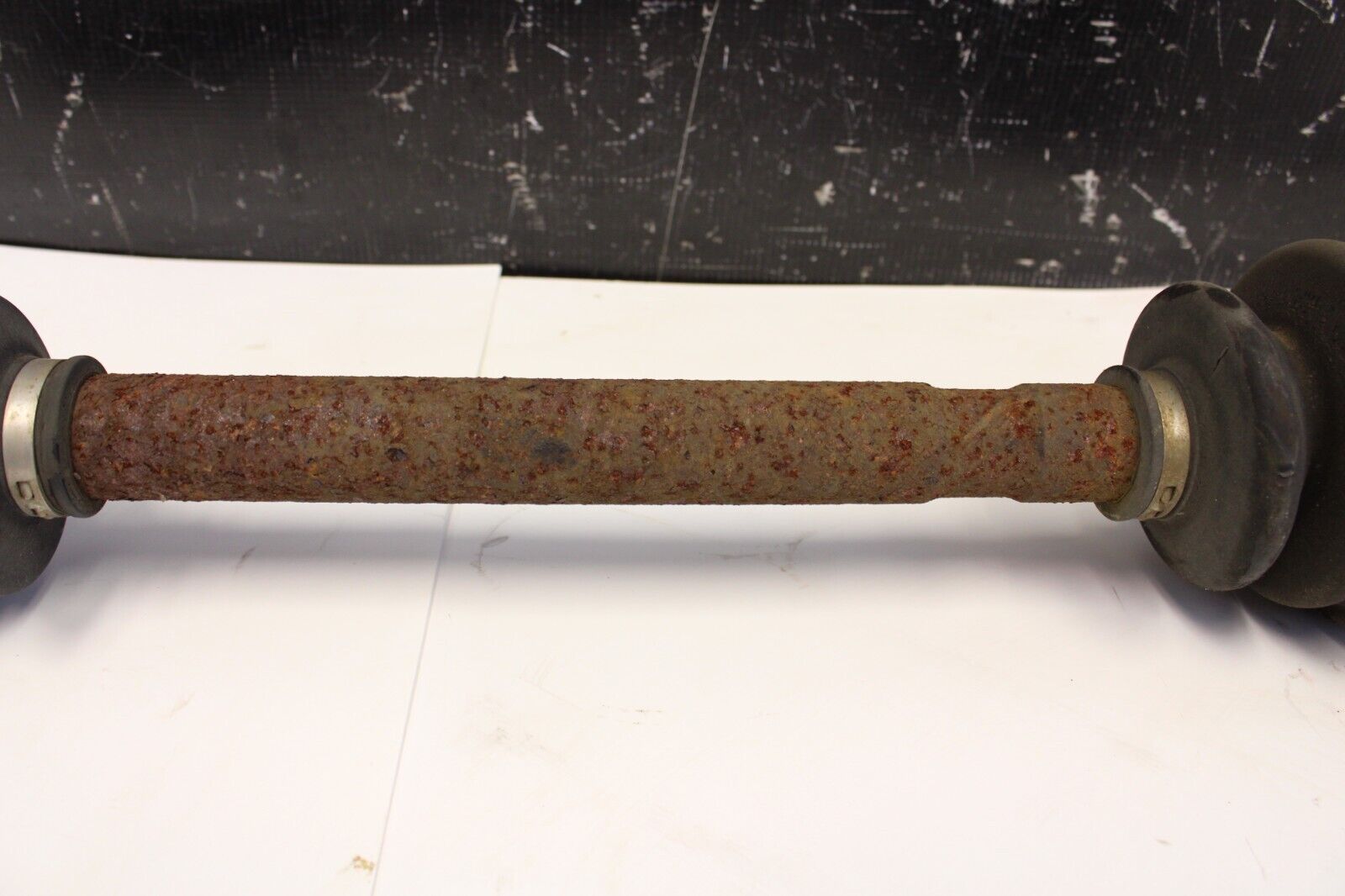 03-08 Nissan 350z Infiniti G35 rear drive axle shaft right passenger side OEM