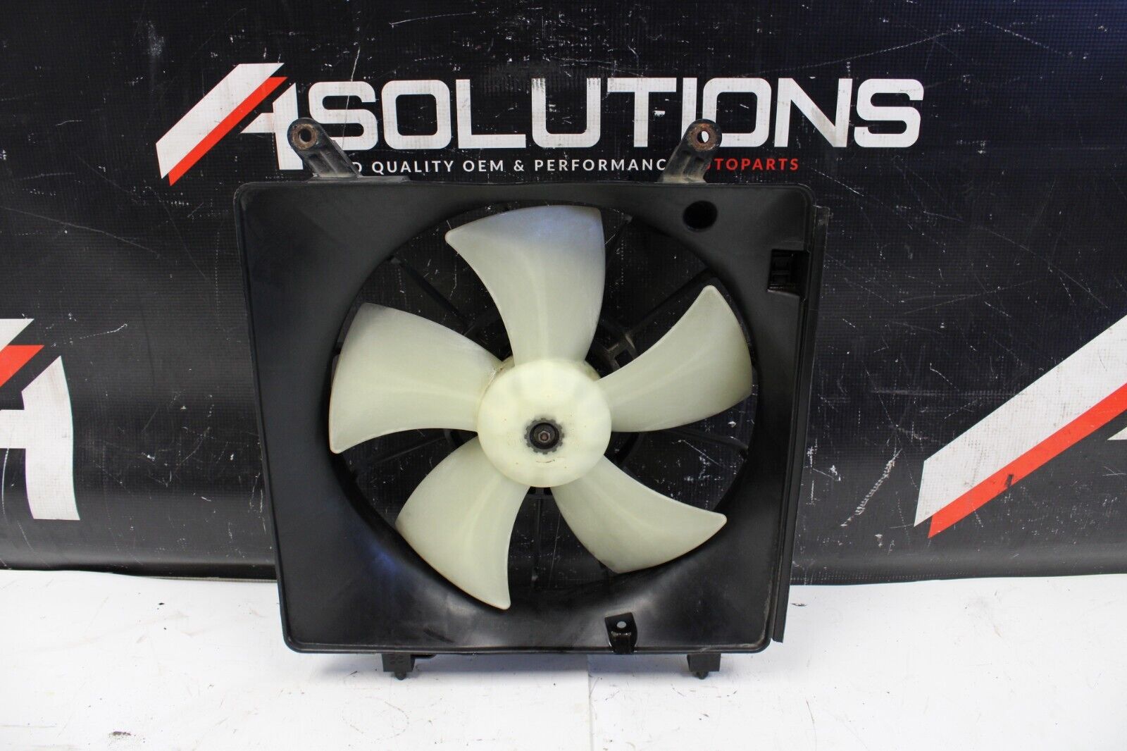 2002-2006 Acura RSX Type S Radiator Fan Motor Assembly 5 Blade OEM