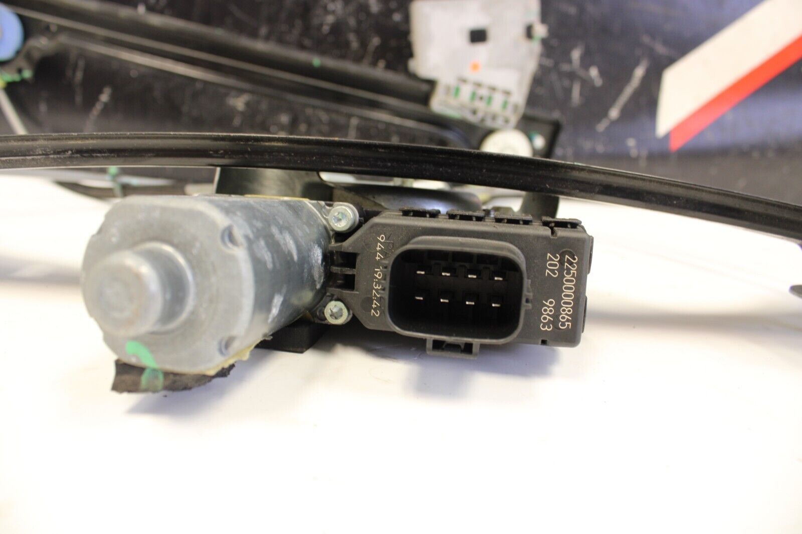 2009-2020 NISSAN GTR R35 WINDOW REGULATOR WITH MOTOR LEFT DRIVER SIDE