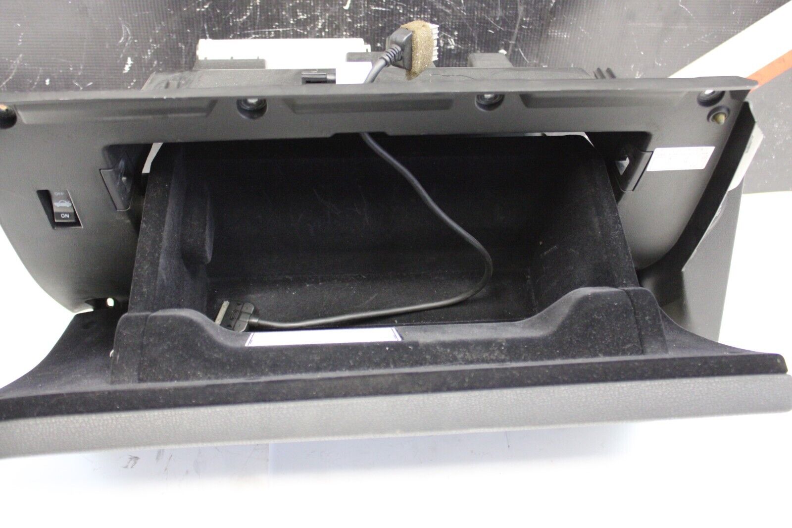 2009 NISSAN GT-R R35 PREMIUM VR38 3.8L OEM RH DASHBOARD GLOVE BOX ASSEMBLY