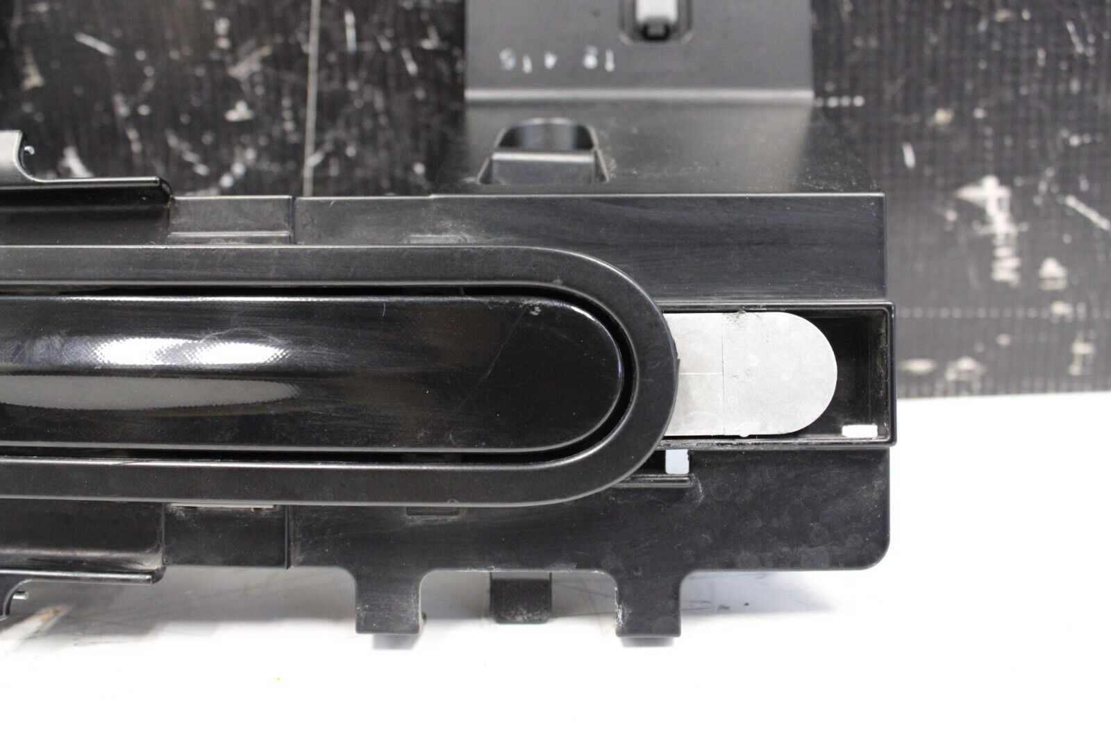 2013 Nissan GTR R35 RH Right Passenger Side Exterior Door Handle W Trim GT-R OEM